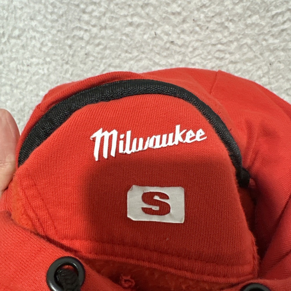 Milwaukee 350 Heavy Duty Men's S Red Pullover Hoodie Drawstring Pocket Logo - Picture 3 of 8